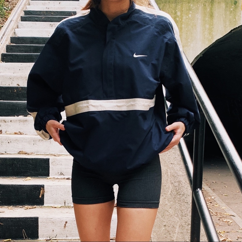 VINTAGE NIKE QUARTER ZIP WINDBREAKER